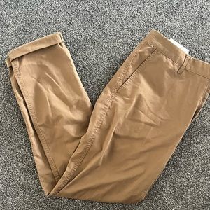 NWT Size 33 HM Skinny Fit Stretch Khakis